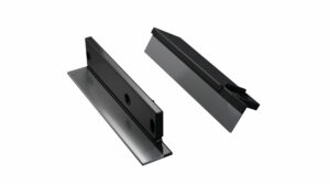 Zaślepka ALU do profilu FLARO czarna do gipsowania z otworem prawa